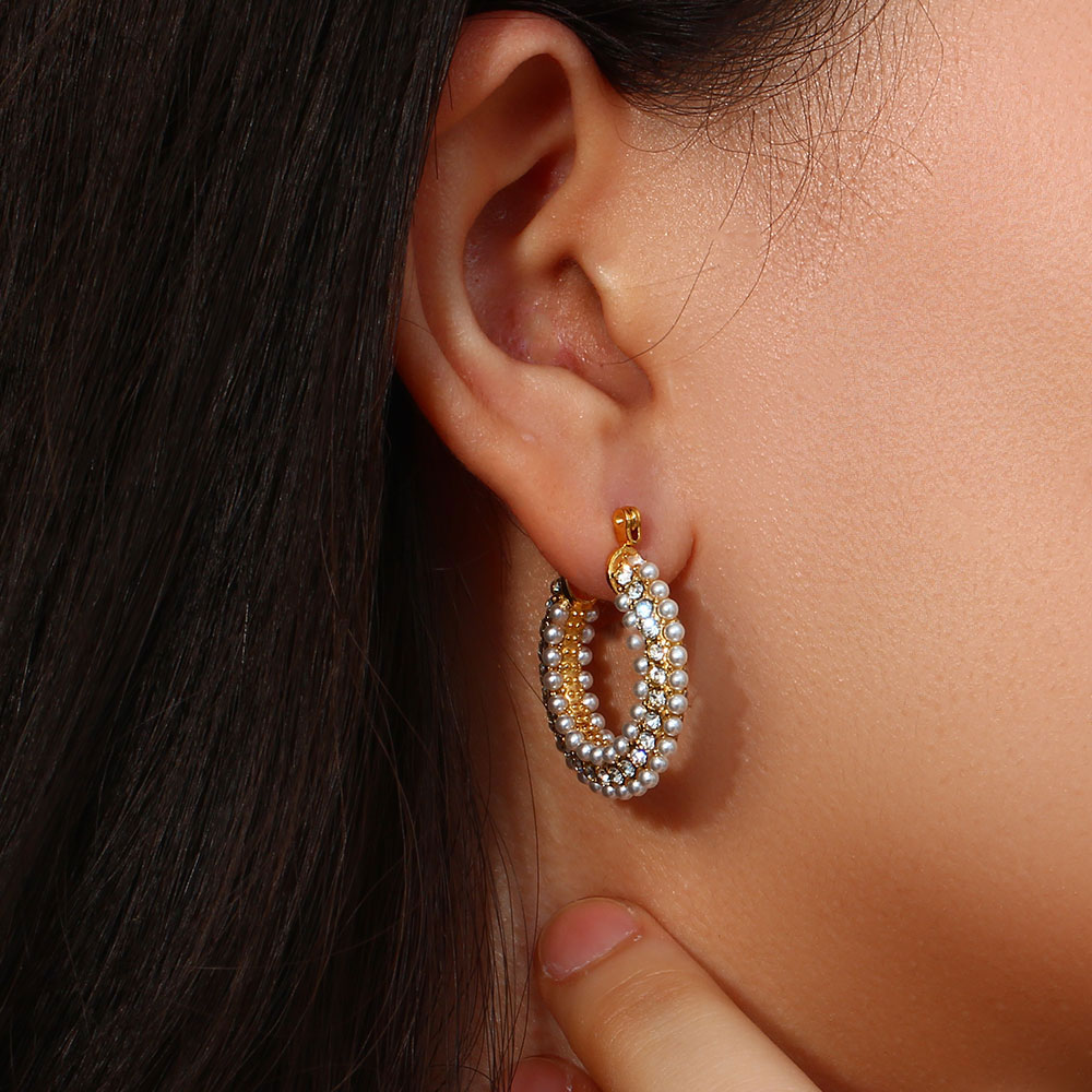 Fashion Geometric Stainless Steel Inlay Artificial Pearls Zircon Hoop Earrings 1 Pair display picture 1