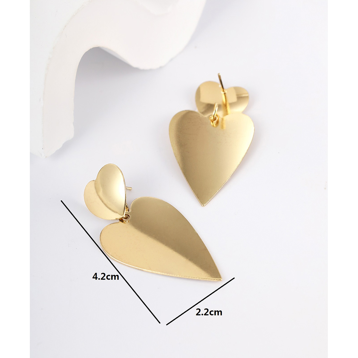 1 Pair Fashion Triangle Geometric Heart Shape Plating Stainless Steel 18k Gold Plated Dangling Earrings display picture 14