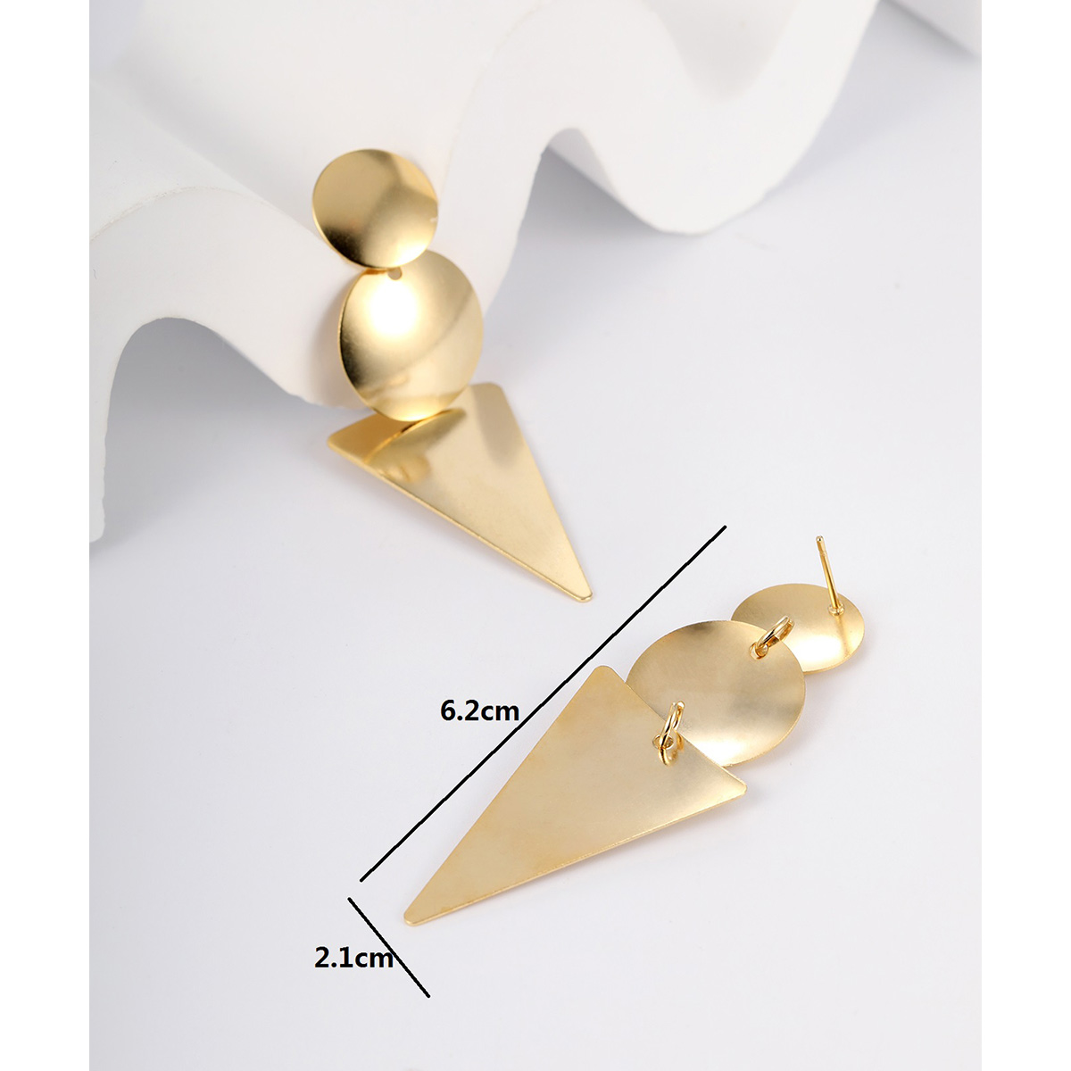 1 Pair Fashion Triangle Geometric Heart Shape Plating Stainless Steel 18k Gold Plated Dangling Earrings display picture 20