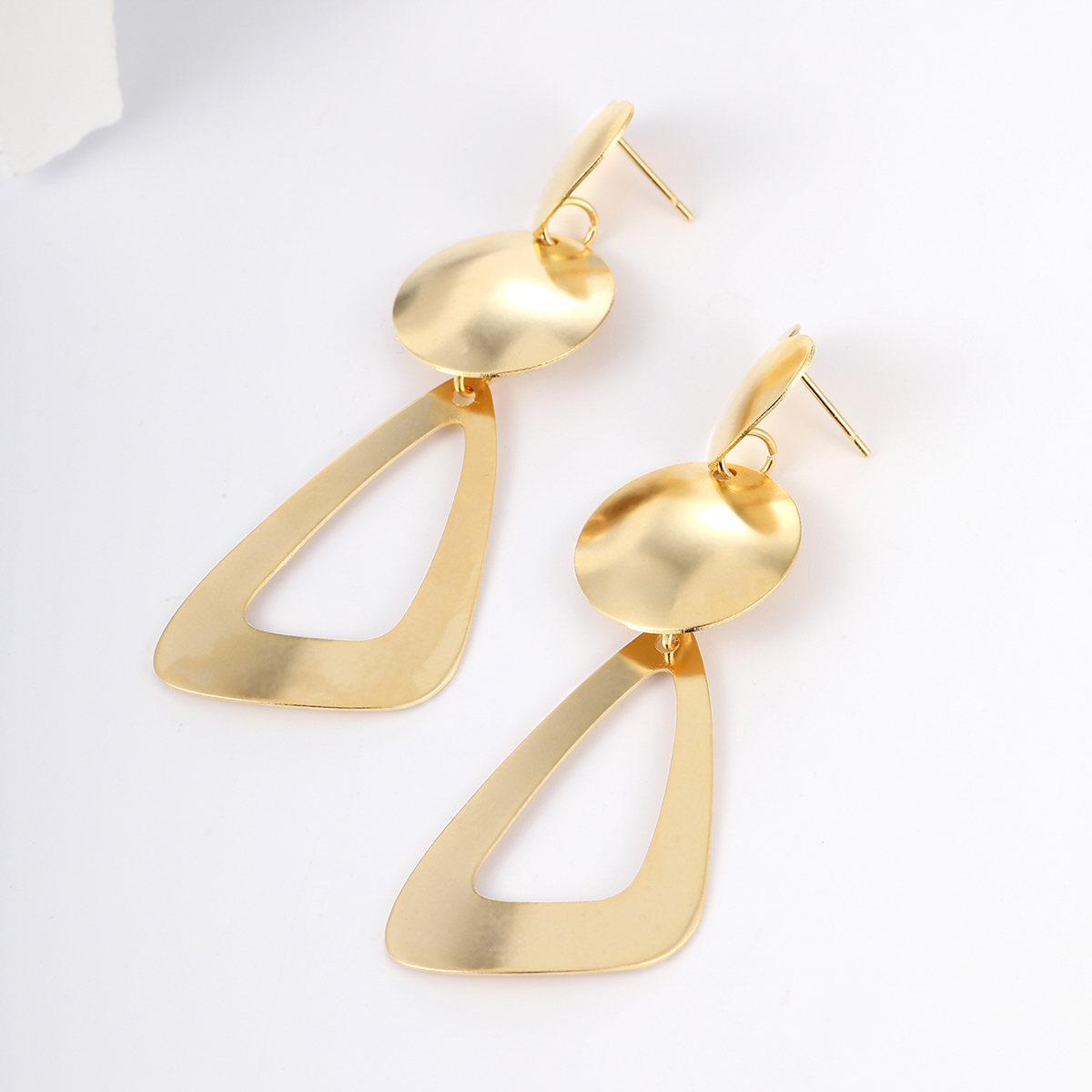 1 Pair Fashion Triangle Geometric Heart Shape Plating Stainless Steel 18k Gold Plated Dangling Earrings display picture 13