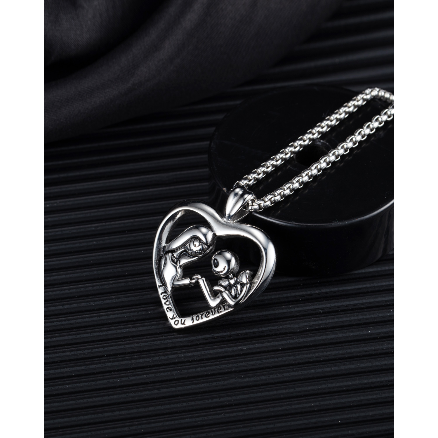 1 Piece Hip-hop Heart Shape Stainless Steel Polishing Halloween Valentine's Day Men's Necklace display picture 5