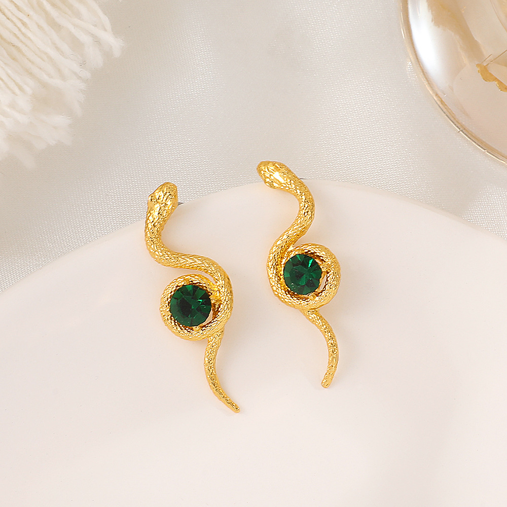 1 Pair Retro Snake Alloy Inlay Rhinestones 14k Gold Plated Women's Drop Earrings display picture 3