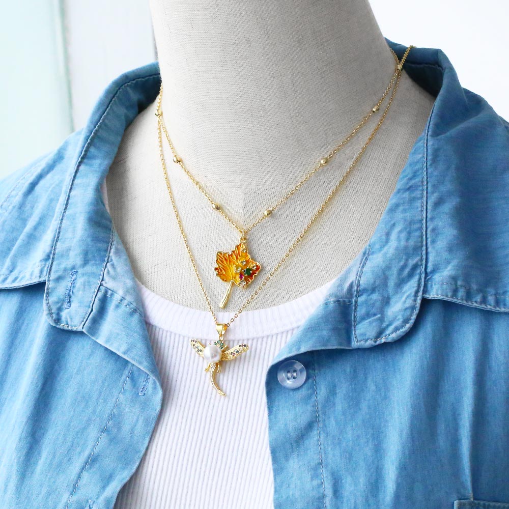 Simple Style Maple Leaf Dragonfly Copper Plating Artificial Pearls Zircon Pendant Necklace 1 Piece display picture 7