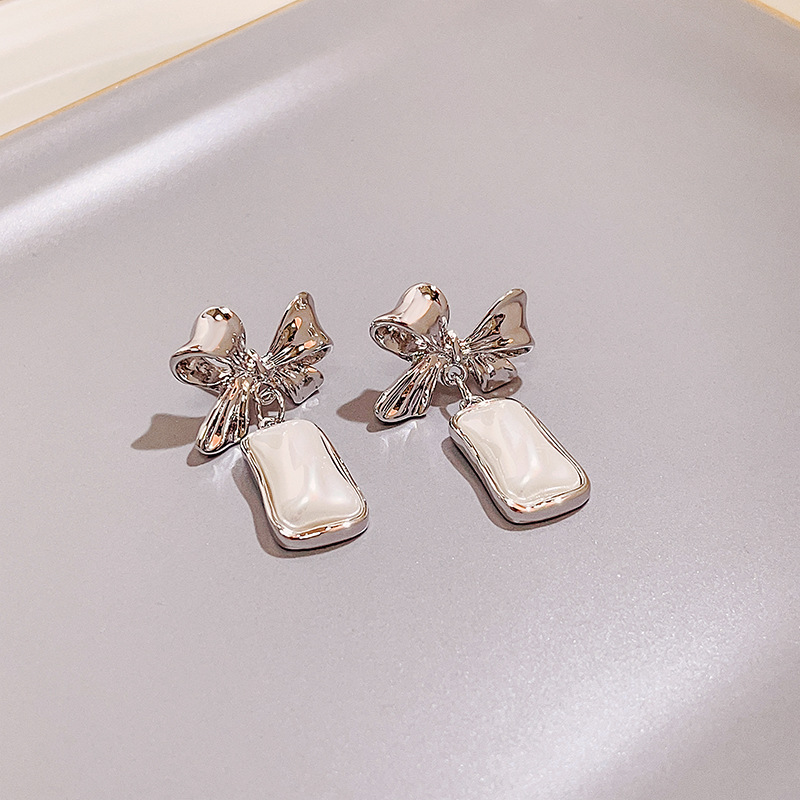 1 Pair Sweet Bow Knot Alloy Plating Shell Women's Drop Earrings display picture 3
