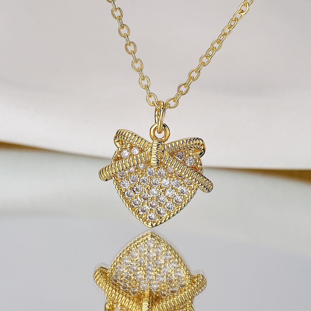 Fashion Heart Shape Copper Plating Zircon Pendant Necklace display picture 1