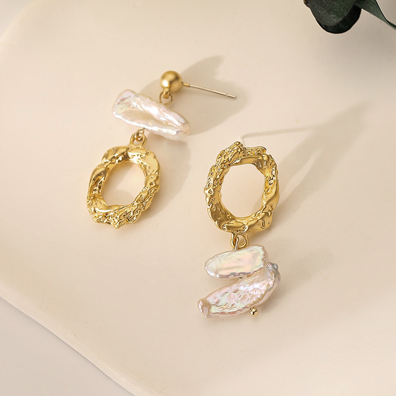 1 Pair Elegant Vintage Style Irregular Copper 18K Gold Plated Drop Earrings display picture 2