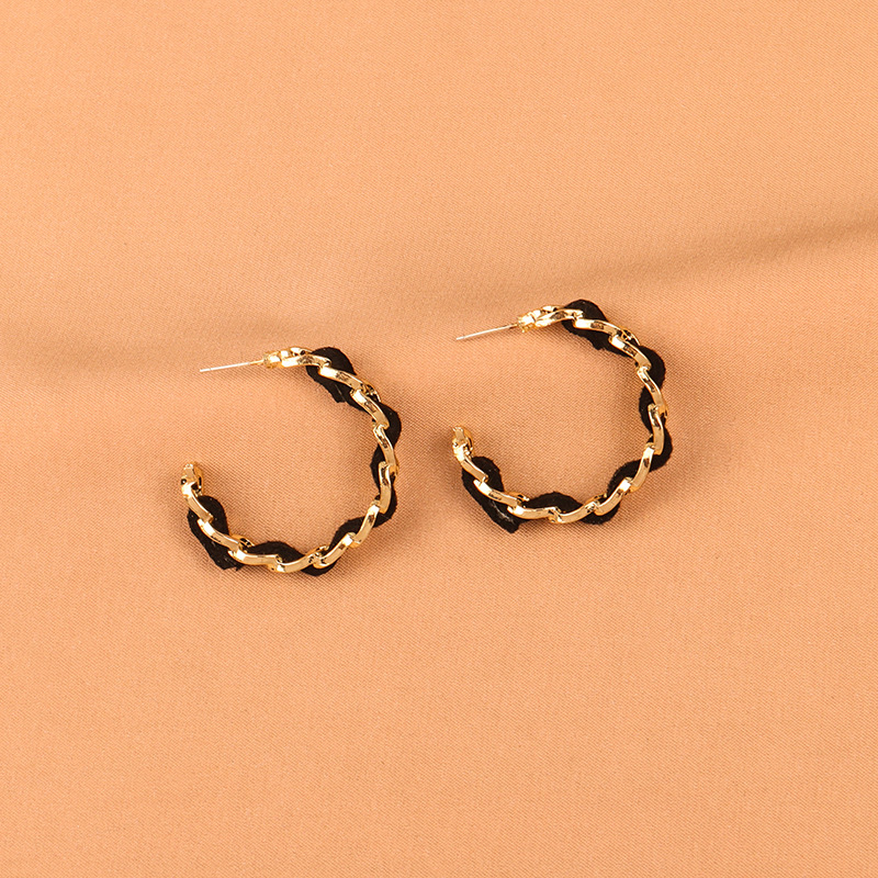 1 Pair Queen Simple Style Commute C Shape Alloy Ear Studs display picture 3