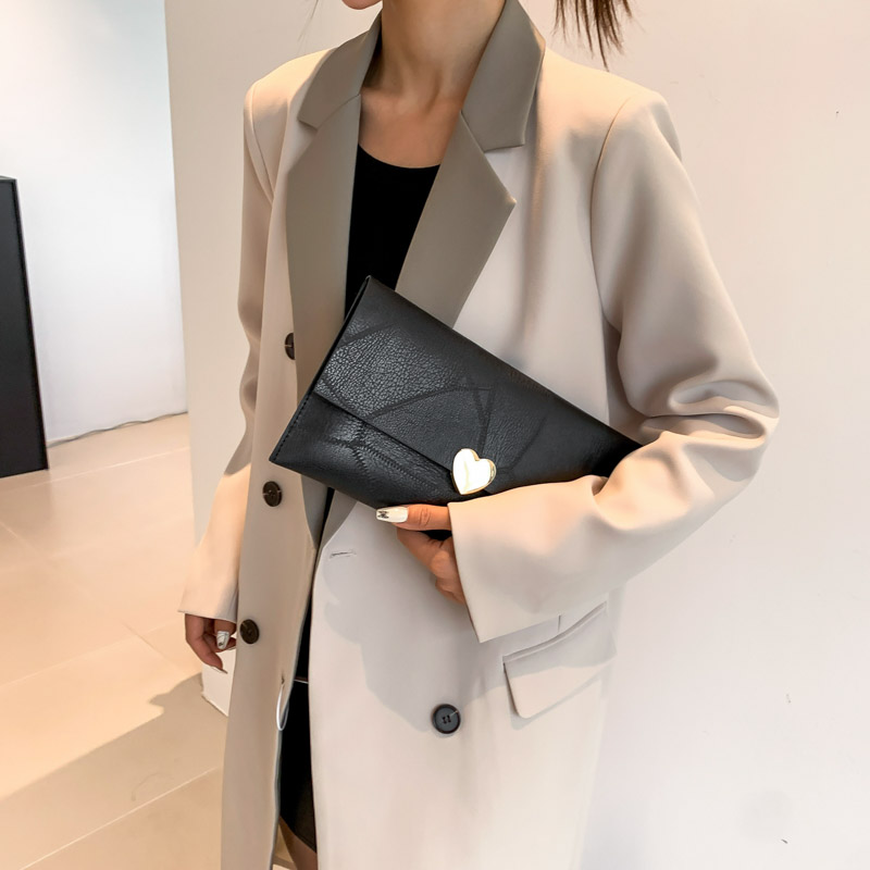 Women's All Seasons Pu Leather Color Block Vintage Style Square Magnetic Buckle Clutch Bag display picture 1
