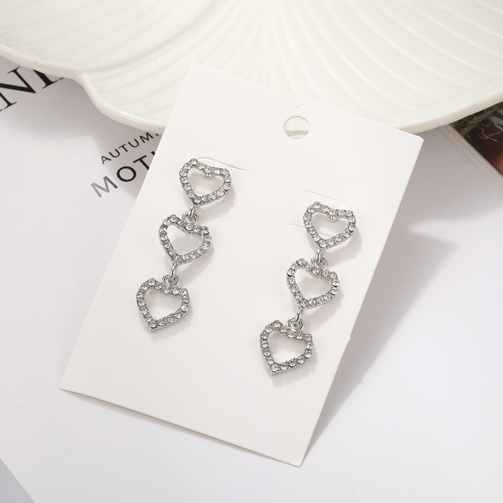1 Pair Simple Style Heart Shape Inlay Alloy Zircon Drop Earrings display picture 5