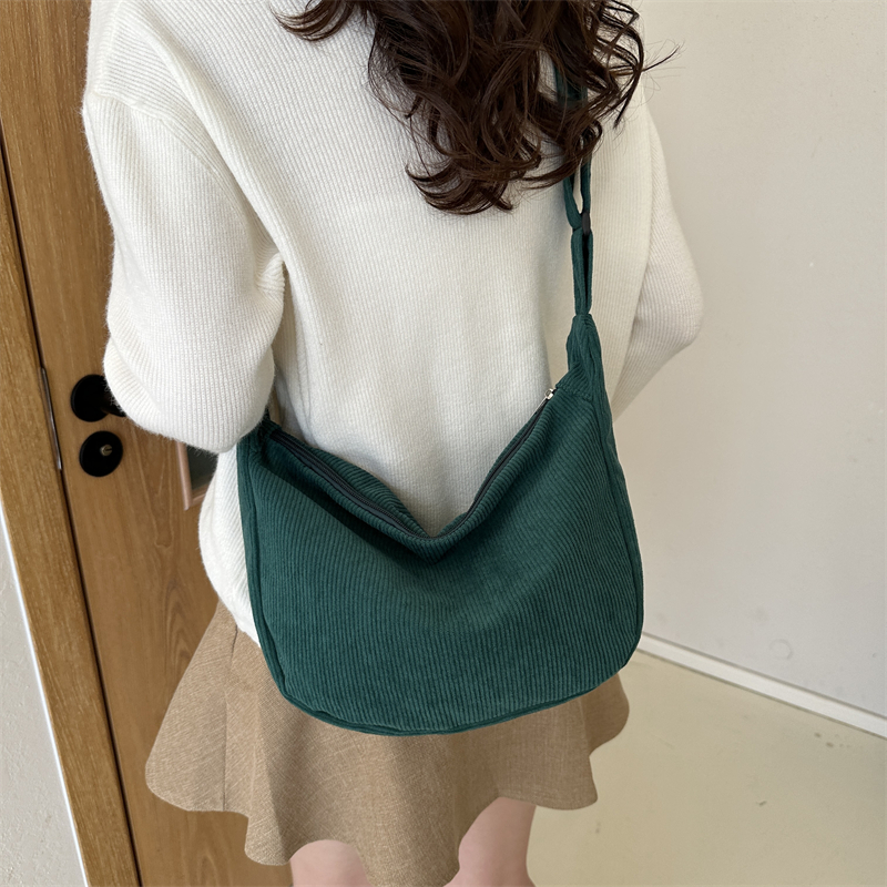 Women's All Seasons Canvas Solid Color Vintage Style Square Zipper Shoulder Bag display picture 2