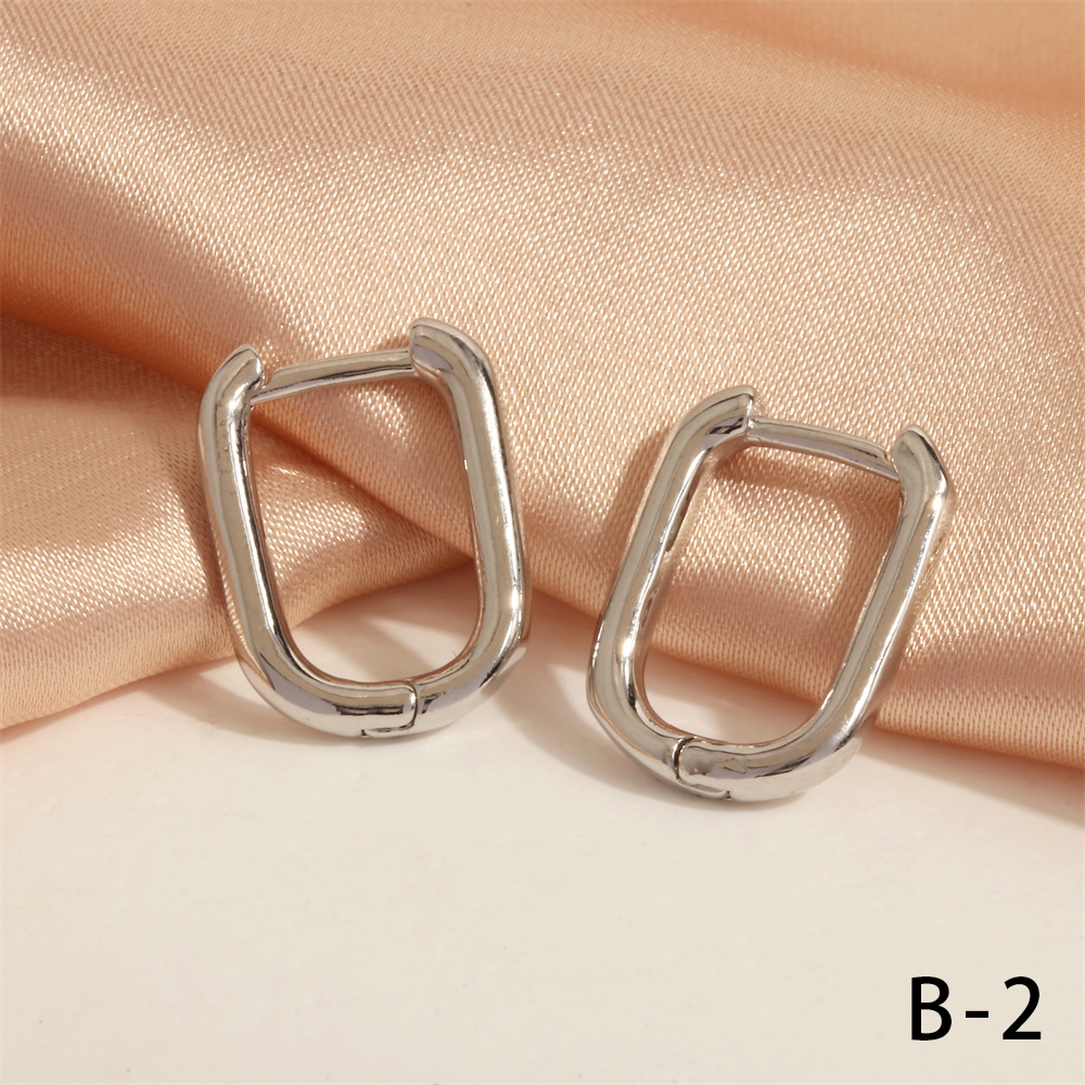 1 Pair Simple Style U Shape Round Plating Copper 18k Gold Plated Hoop Earrings display picture 8