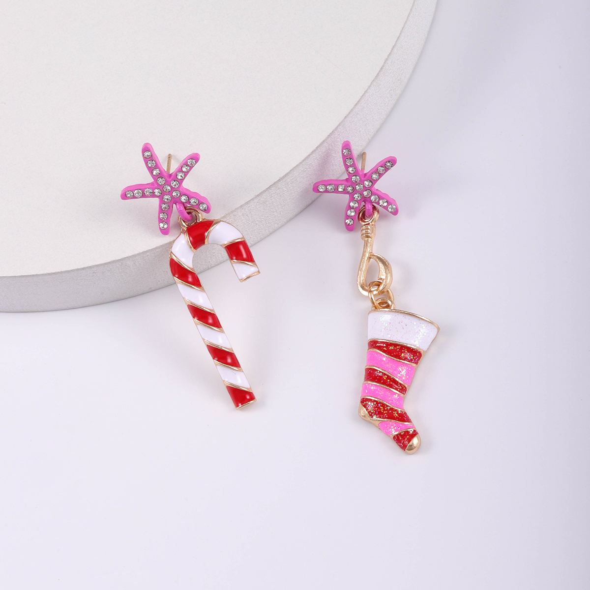1 Piece Cute Christmas Christmas Socks Inlay Alloy Glass Gold Plated Drop Earrings display picture 6