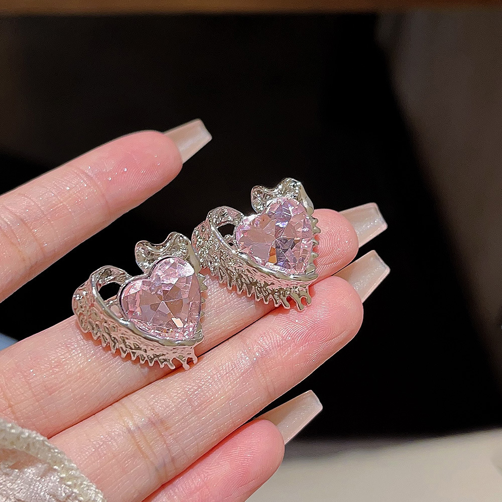 1 Pair Sweet Heart Shape Inlay Alloy Zircon Ear Studs display picture 3