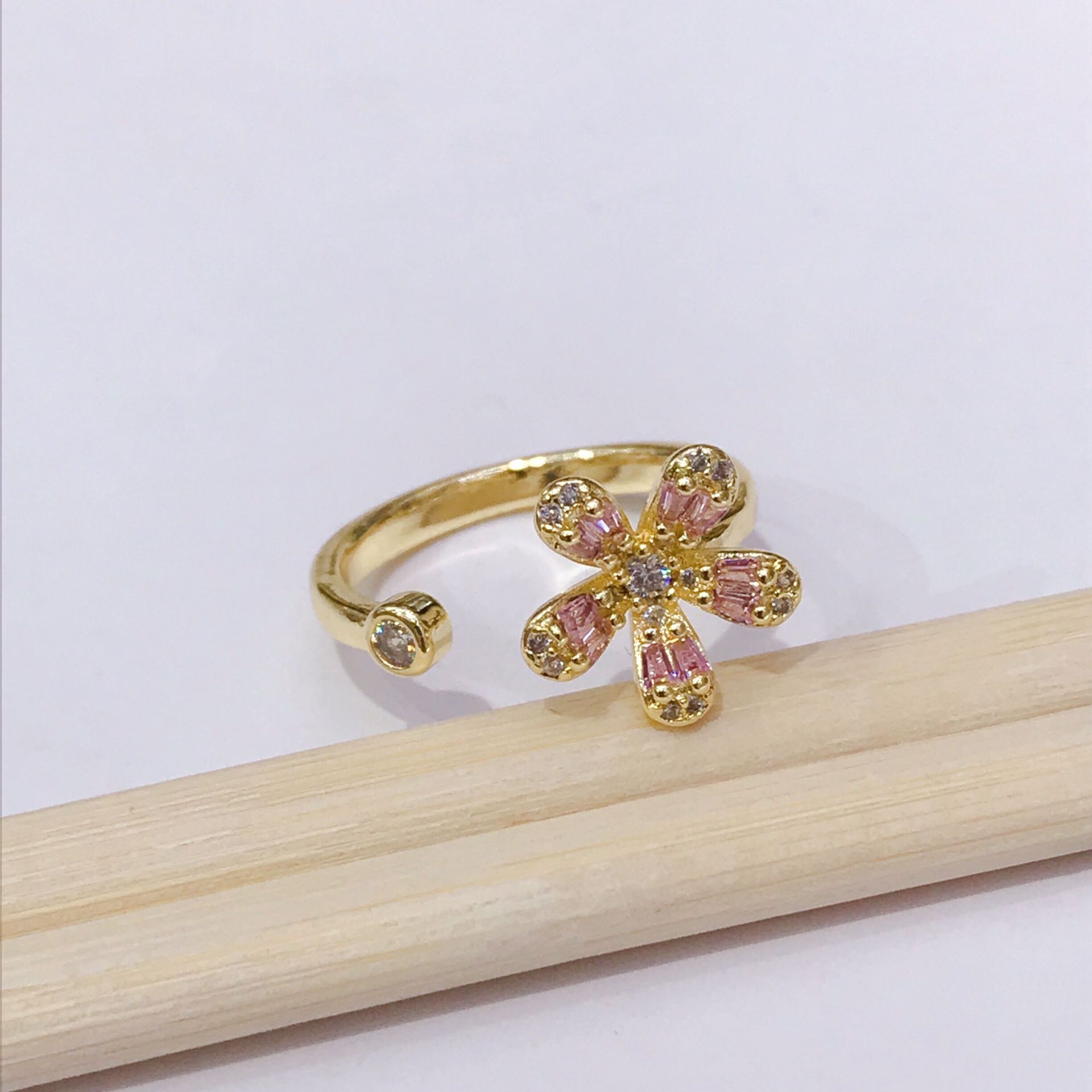 Simple Style Flower Copper Zircon Rings In Bulk display picture 3