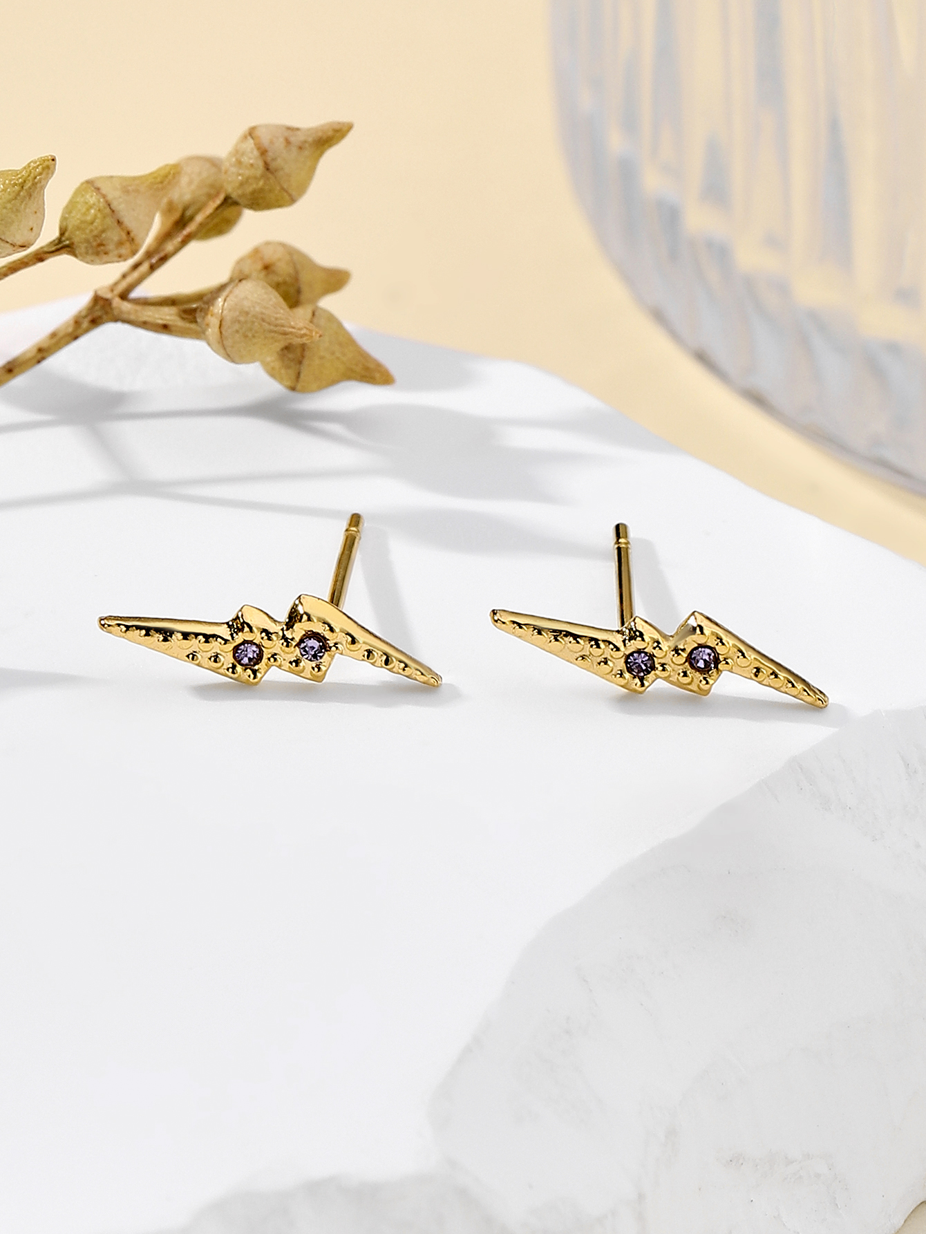 1 Pair Casual Streetwear Lightning Plating Inlay 304 Stainless Steel Zircon 18K Gold Plated Ear Studs display picture 8