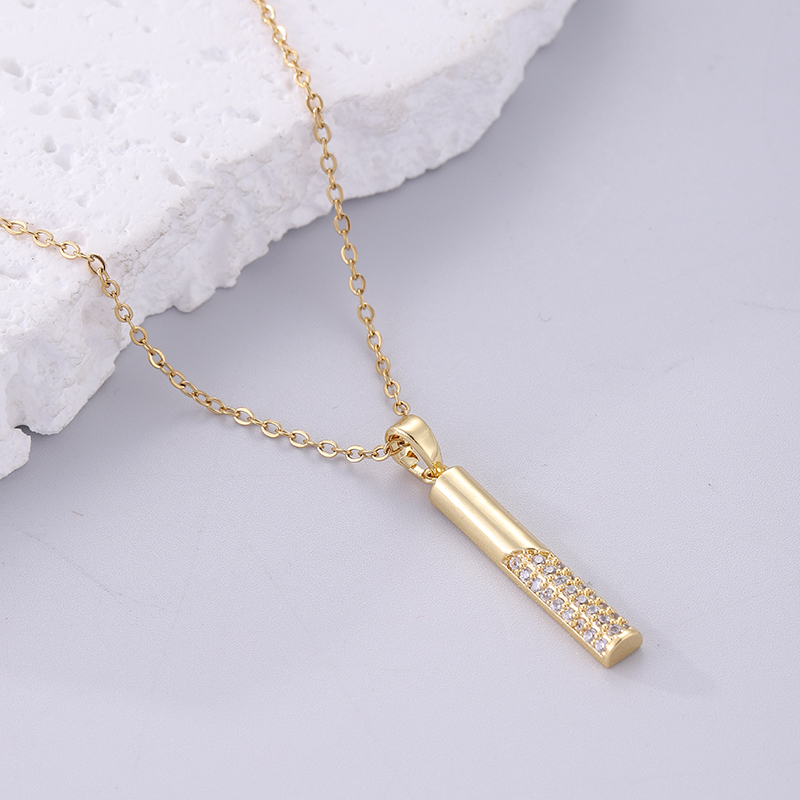Elegant Korean Style Solid Color Stainless Steel Plating Inlay Zircon 18k Gold Plated Pendant Necklace display picture 4