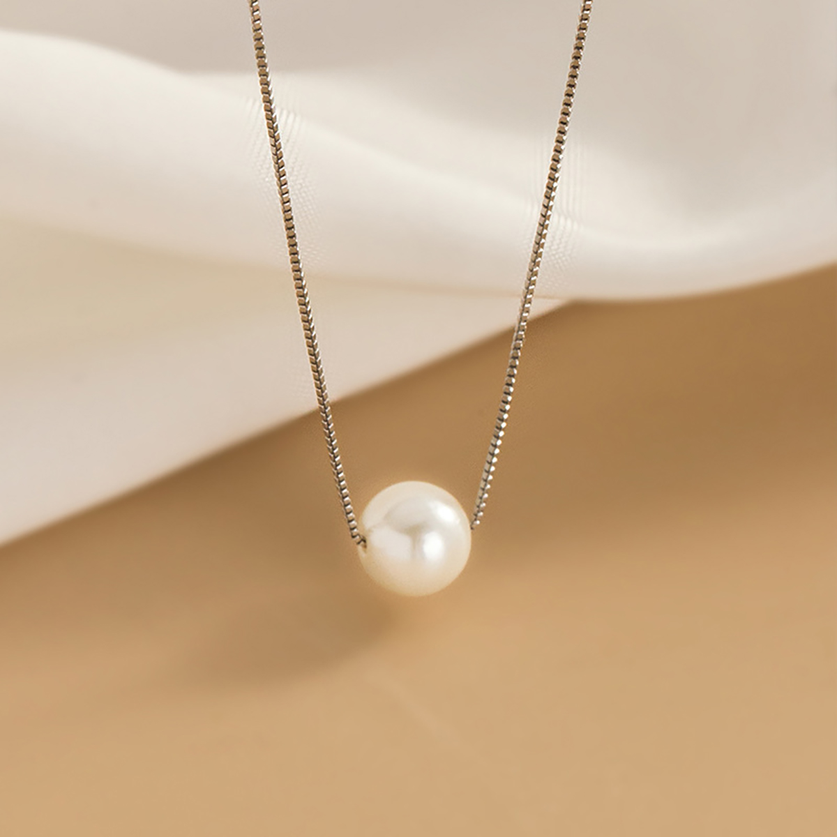 Elegant Round Pearl Sterling Silver Plating Gold Plated Pendant Necklace display picture 3