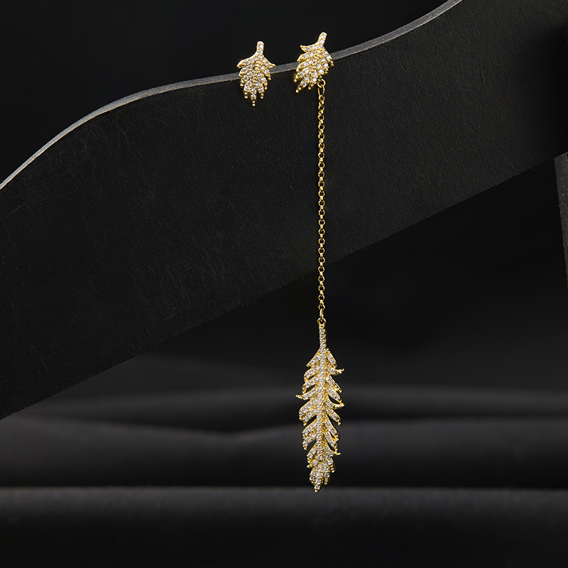 1 Pair Elegant Feather Asymmetrical Plating Inlay Copper Zircon 14k Gold Plated Drop Earrings display picture 4