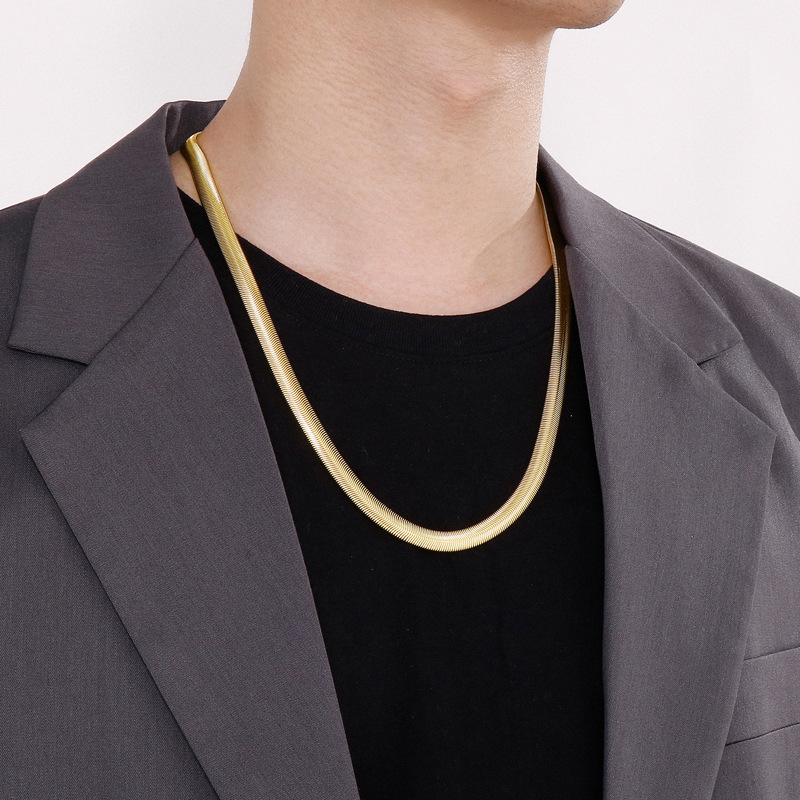 Hip-Hop Solid Color Titanium Steel 18K Gold Plated Men's Necklace display picture 4