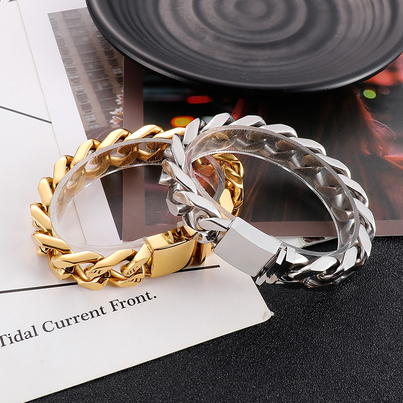 Hip-Hop Retro Classic Style Solid Color Titanium Steel Chain 18K Gold Plated Men's Bracelets display picture 3