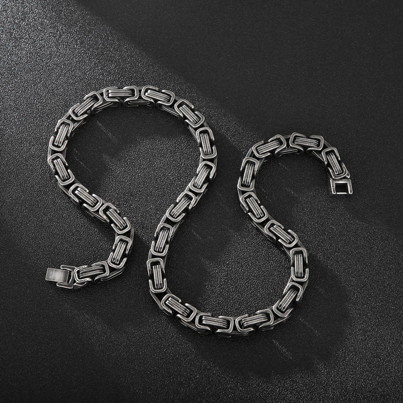 Titanium Steel Punk Streetwear Geometric Bracelets Necklace display picture 1