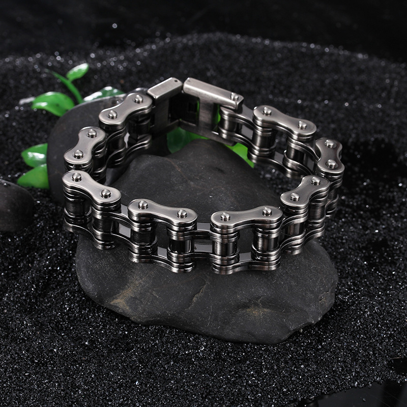 Punk Solid Color Titanium Steel Chain Men's Bracelets display picture 2