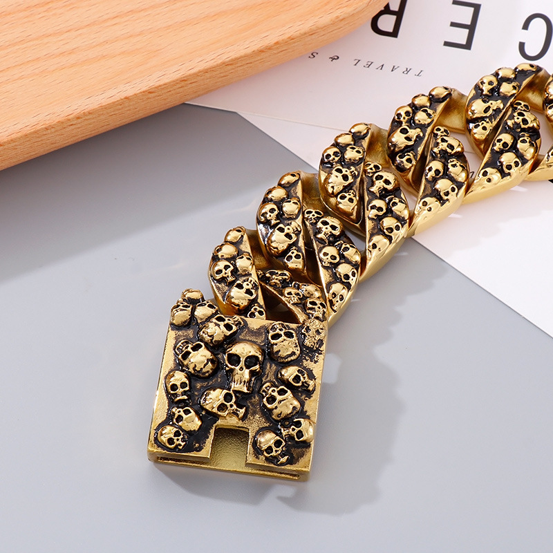 Hip-Hop Retro Skull Titanium Steel Stoving Varnish 18K Gold Plated Men's Bracelets display picture 3