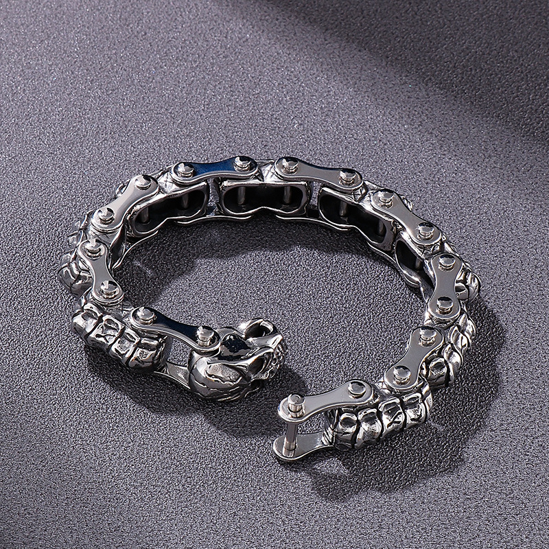 Hip-hop Retro Skull Titanium Steel Stoving Varnish Men's Bracelets display picture 1