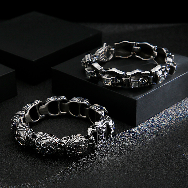 Hip-hop Retro Skull Titanium Steel Plating Gold Plated Men's Bracelets display picture 4