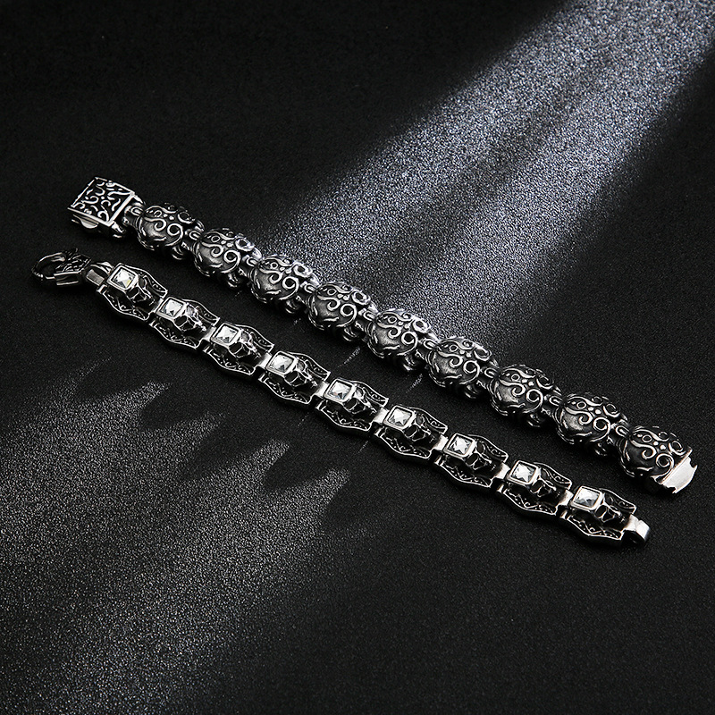 Hip-hop Retro Skull Titanium Steel Plating Gold Plated Men's Bracelets display picture 5