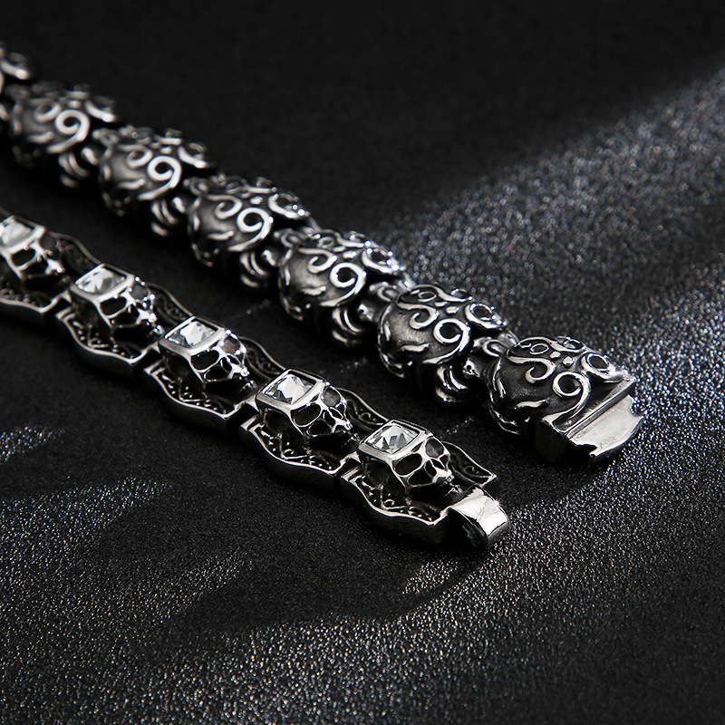 Hip-hop Retro Skull Titanium Steel Plating Gold Plated Men's Bracelets display picture 7