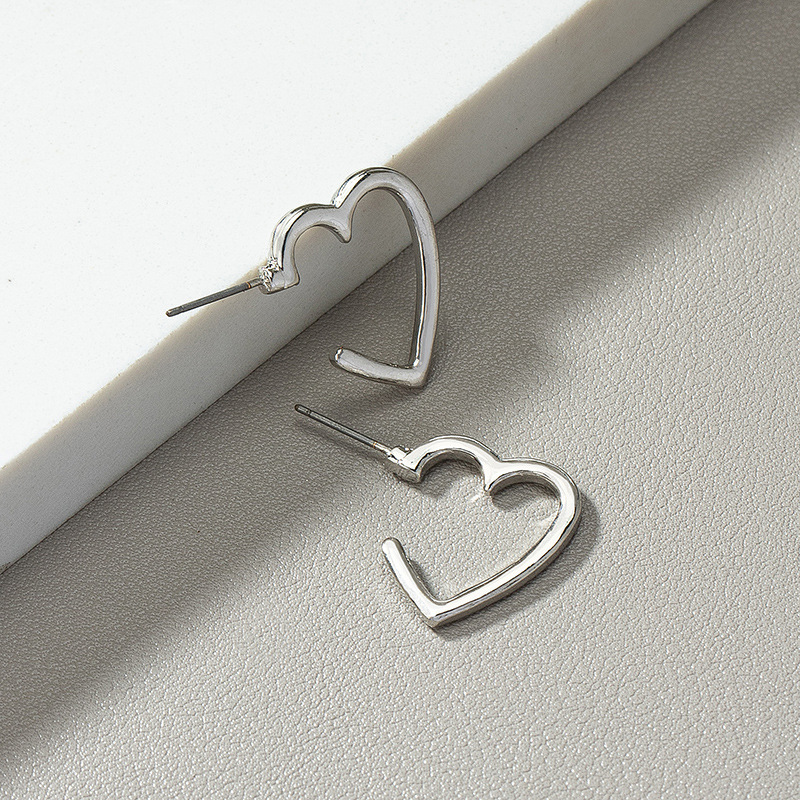 Wholesale Jewelry Basic Heart Shape Alloy Plating Ear Studs display picture 4