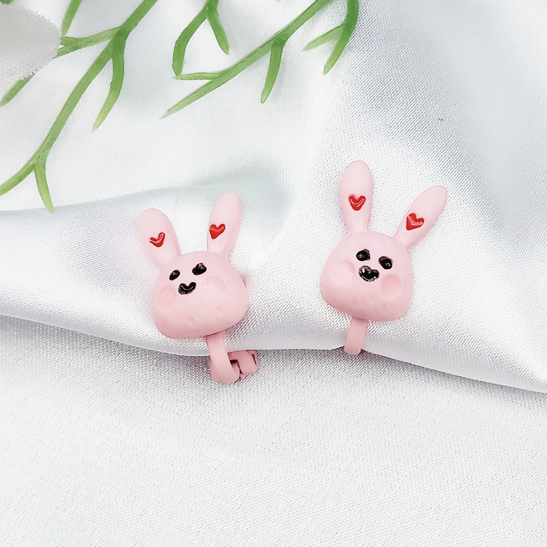 Wholesale Jewelry Simple Style Rabbit Alloy Stoving Varnish Ear Studs display picture 4