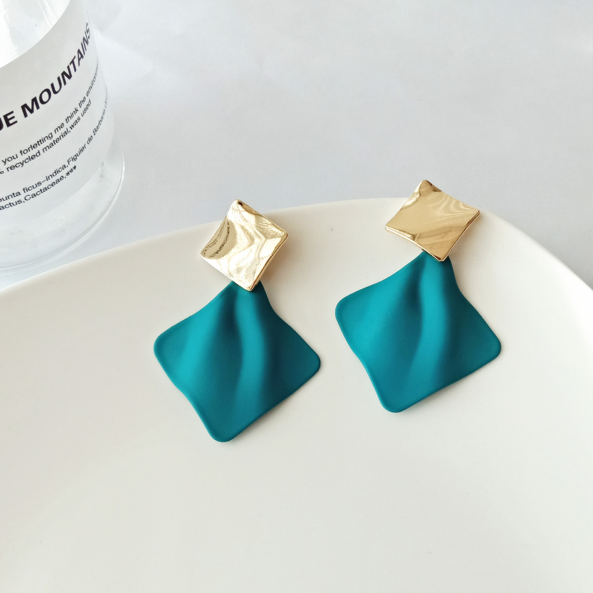 1 Pair Simple Style Square Stoving Varnish Iron Drop Earrings display picture 5