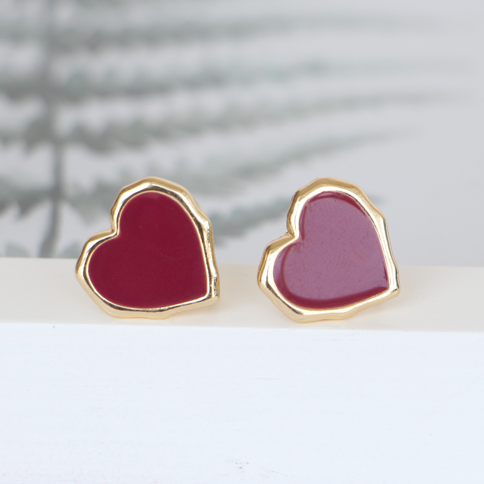 Wholesale Jewelry Simple Style Heart Shape Alloy Enamel Ear Studs display picture 1