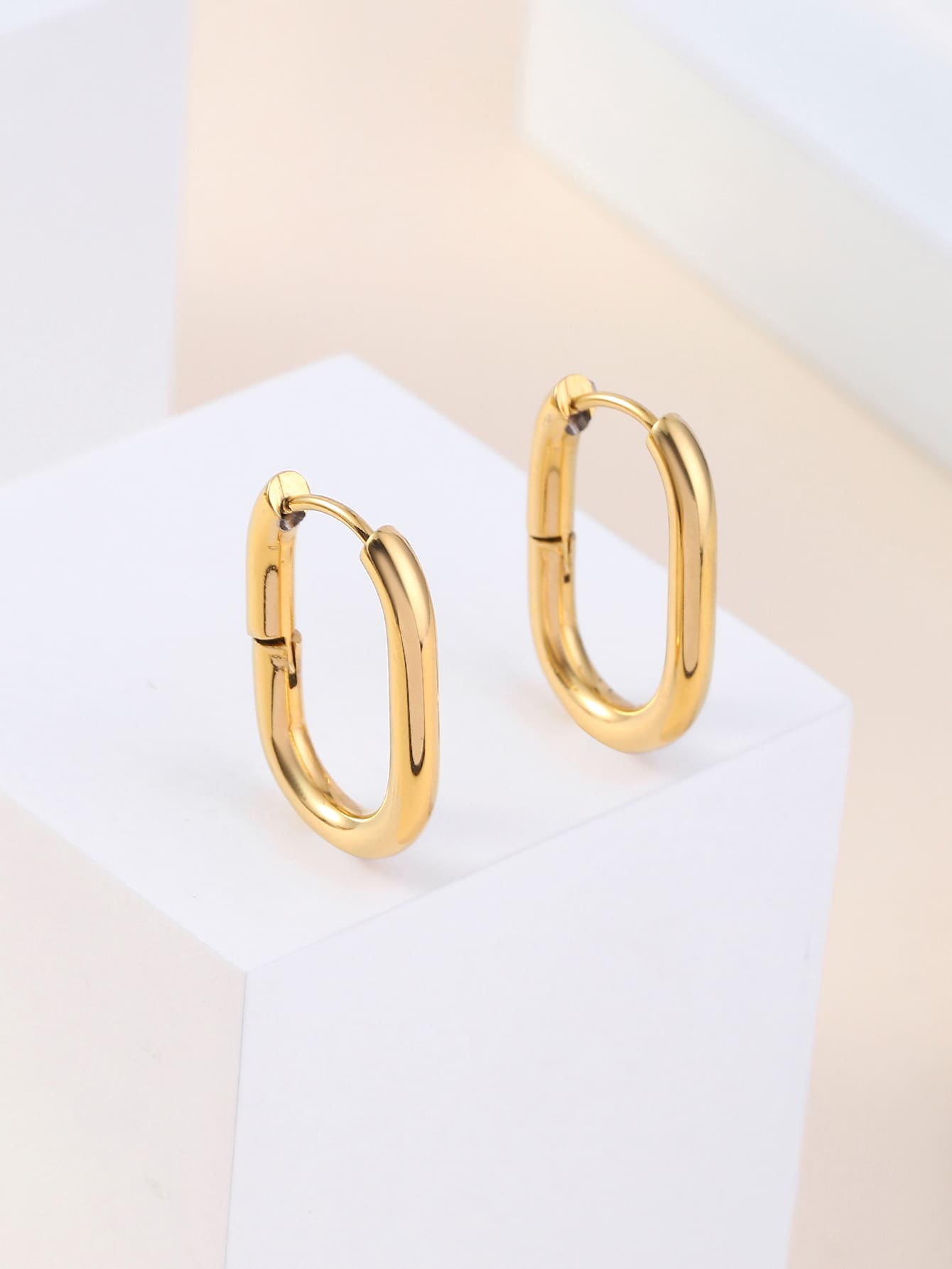 1 Pair Simple Style Solid Color Plating 304 Stainless Steel 14K Gold Plated Earrings display picture 1