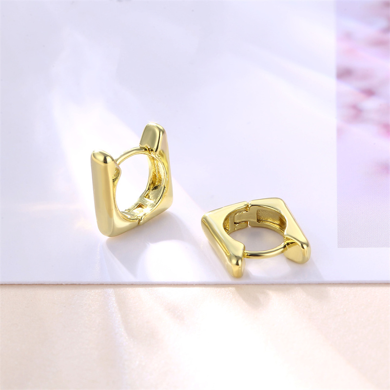 1 Pair Basic Retro Heart Shape Bow Knot Plating Copper Alloy Brass 14K Gold Plated Ear Studs display picture 1