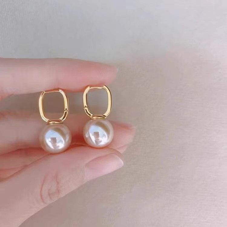 1 Pair Lady Printing Plating Imitation Pearl Drop Earrings display picture 4