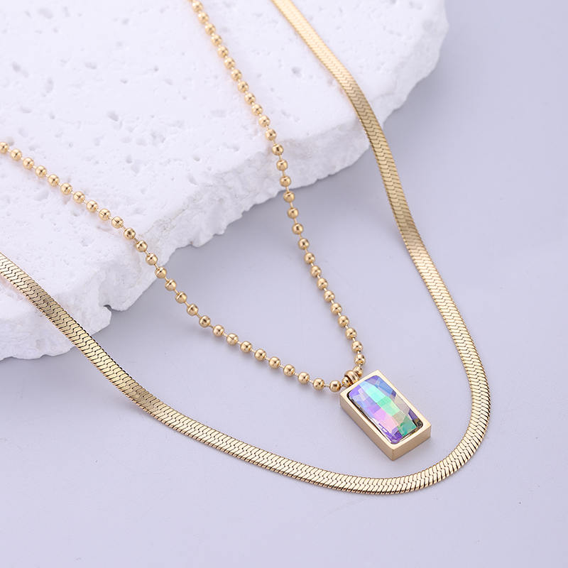Vintage Style Rectangle Stainless Steel Plating Inlay Crystal 18k Gold Plated Pendant Necklace display picture 4