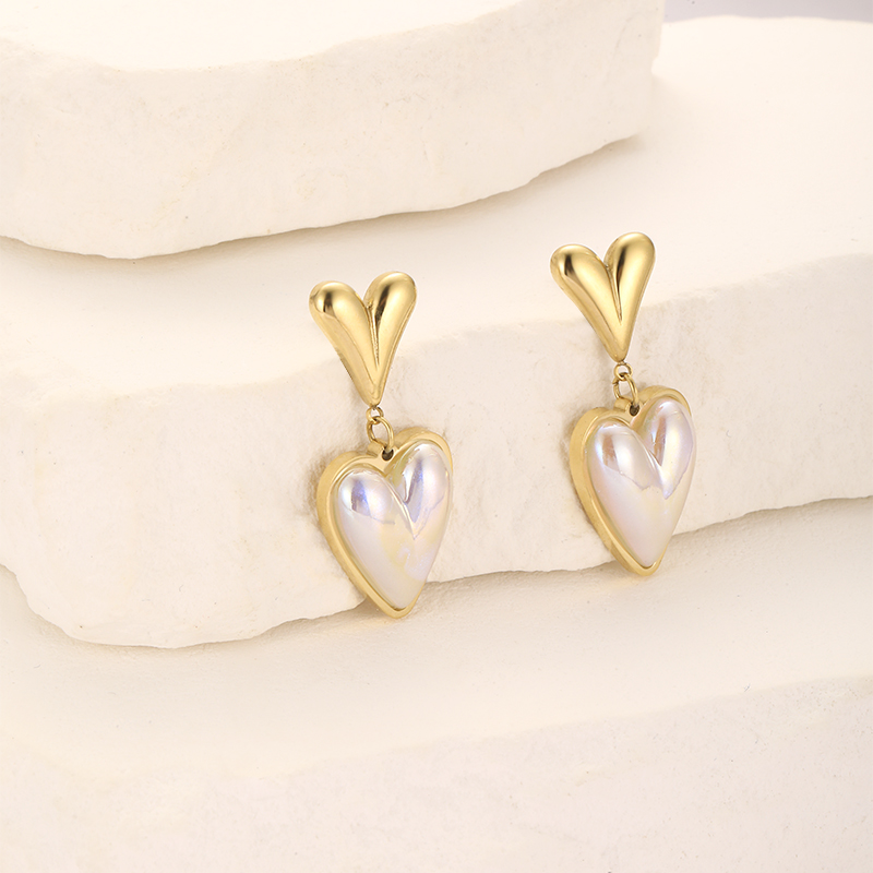 1 Pair Vintage Style Heart Shape Plating 304 Stainless Steel Drop Earrings display picture 3