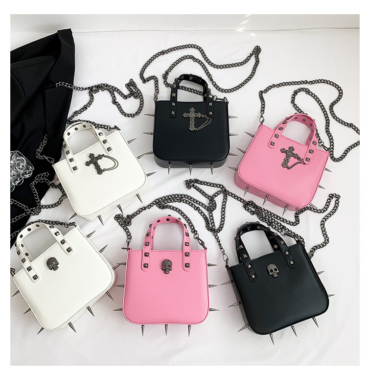 Women's All Seasons Pu Leather Cross Solid Color Streetwear Square Magnetic Buckle Handbag Square Bag display picture 2