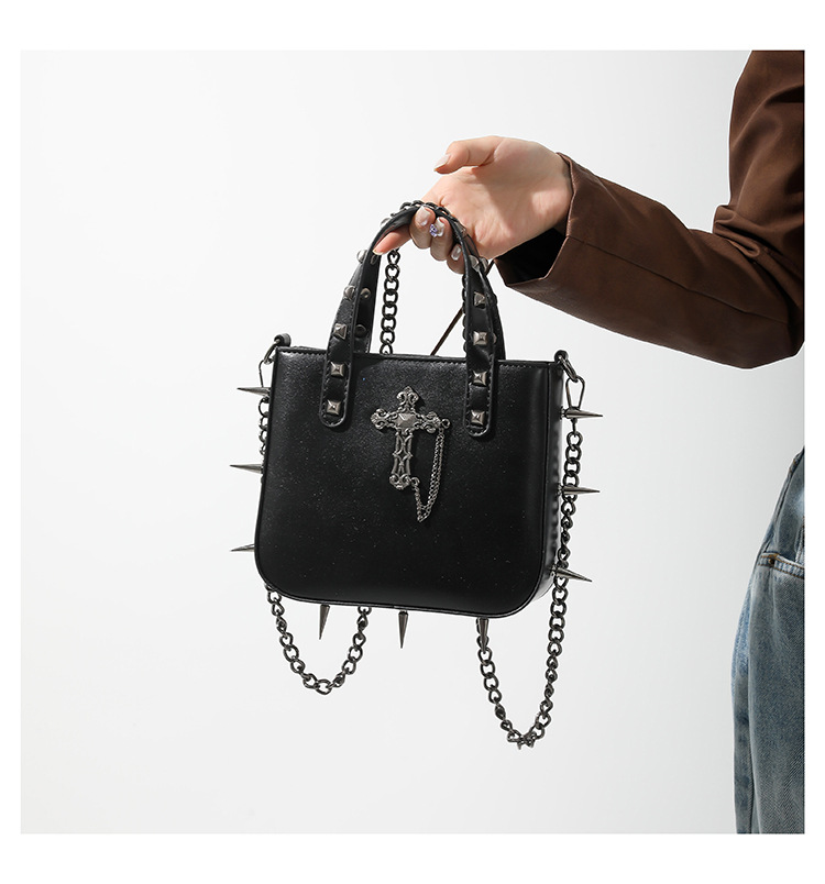 Women's All Seasons Pu Leather Cross Solid Color Streetwear Square Magnetic Buckle Handbag Square Bag display picture 5