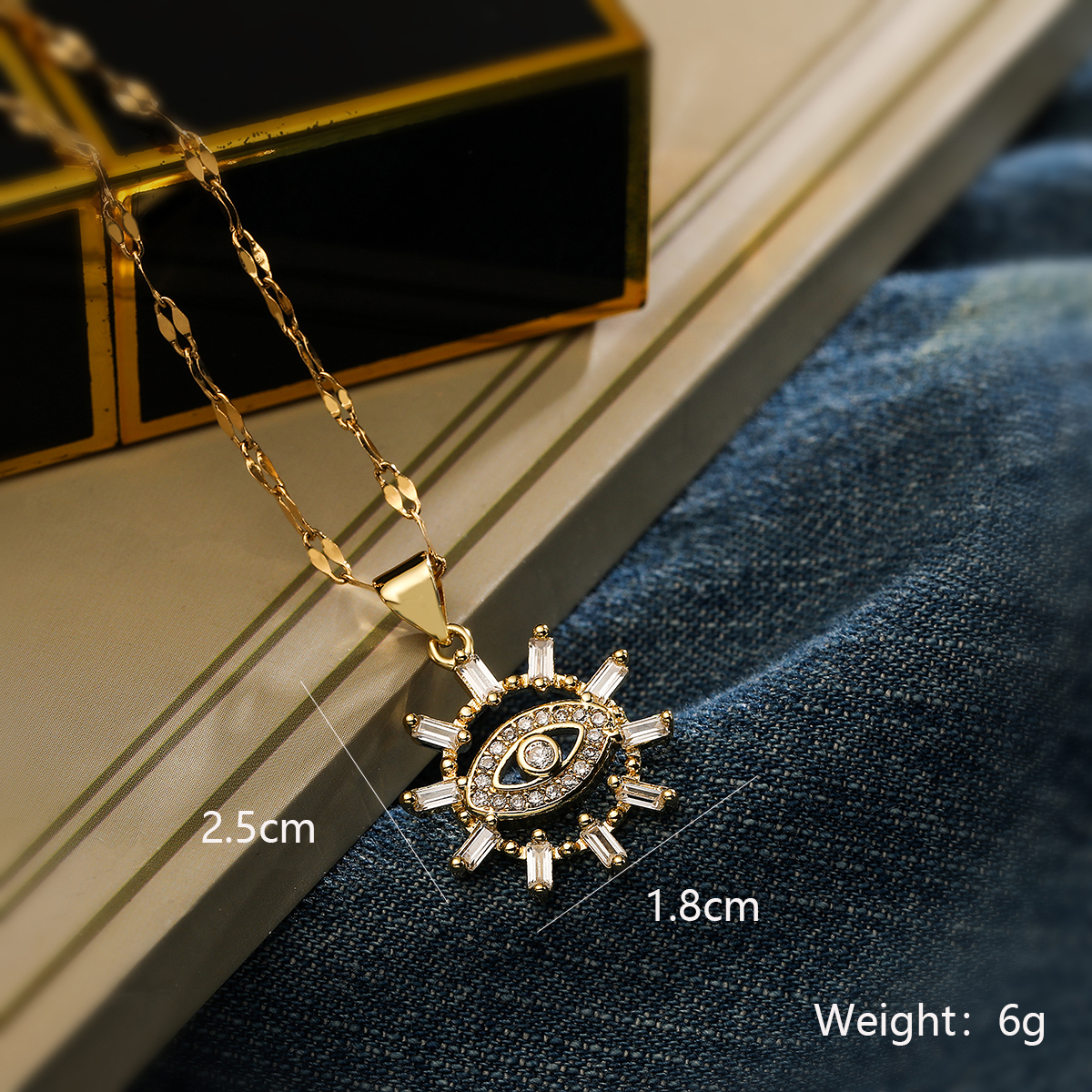 Simple Style Commute Cross Devil's Eye Stainless Steel Copper Plating Inlay Zircon 18k Gold Plated Pendant Necklace display picture 2