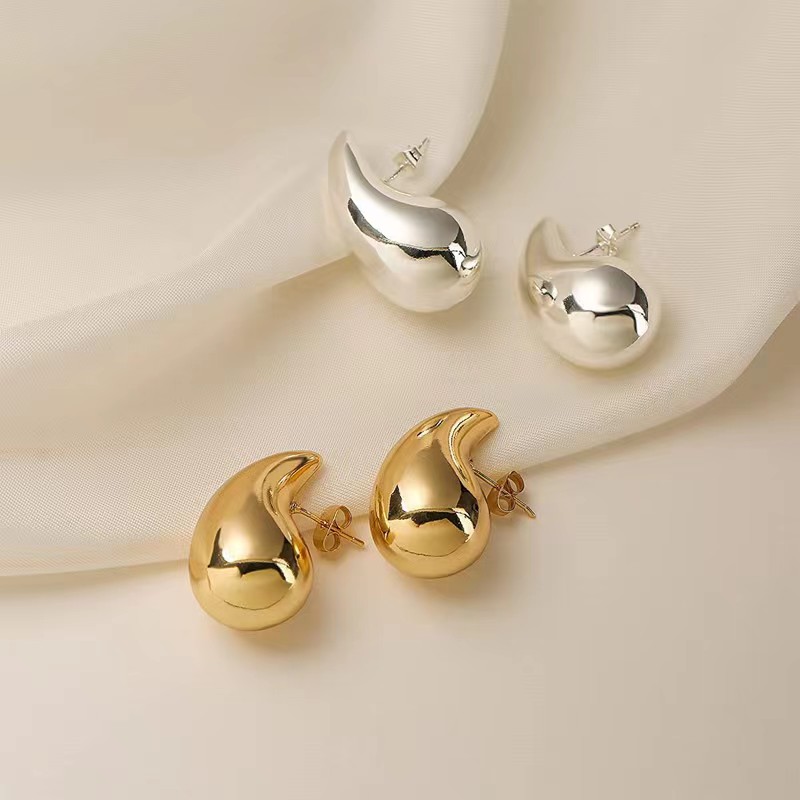 1 Pair Casual Solid Color Plating 304 Stainless Steel 18K Gold Plated Ear Studs display picture 4