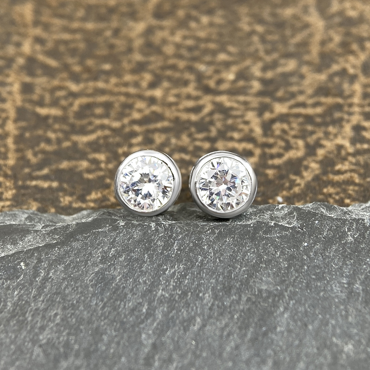 1 Pair Simple Style Solid Color Inlay Sterling Silver Zircon Ear Studs display picture 5