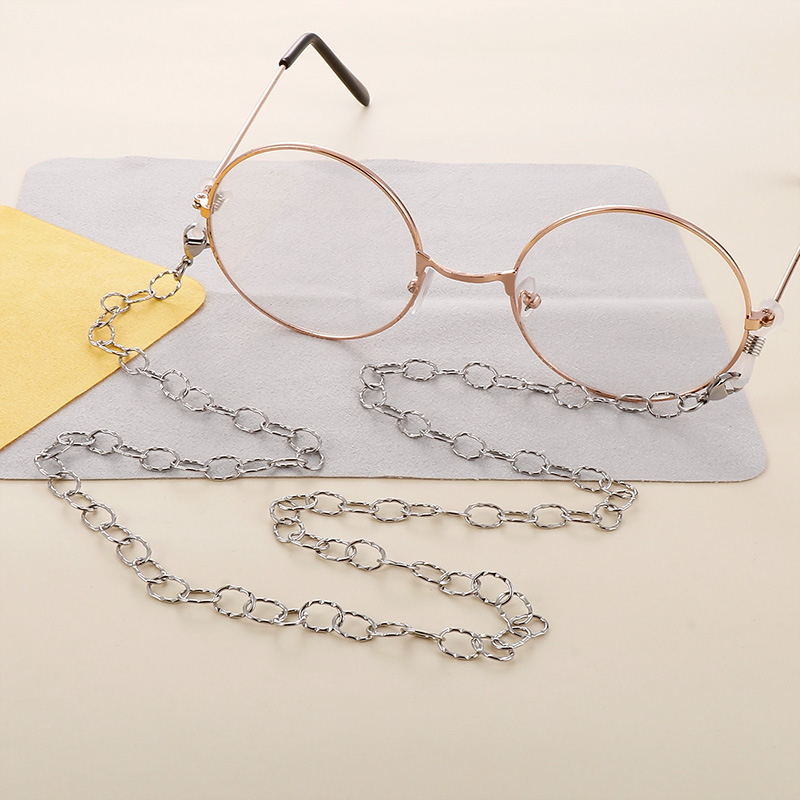 Basic Solid Color Titanium Steel Women's Glasses Chain display picture 2