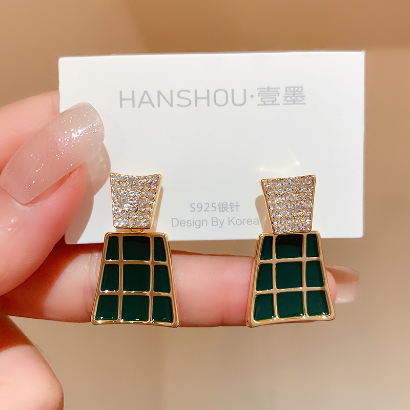 1 Pair Ig Style Elegant Rhombus Bow Knot Plating Inlay Alloy Zircon Drop Earrings display picture 6
