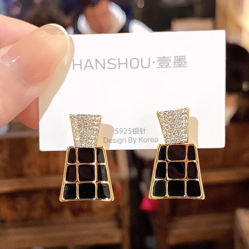 1 Pair Ig Style Elegant Rhombus Bow Knot Plating Inlay Alloy Zircon Drop Earrings display picture 3