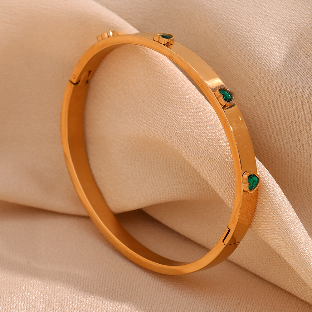 Basic Simple Style Classic Style Heart Shape Stainless Steel Plating Inlay Zircon 18k Gold Plated Bangle display picture 7