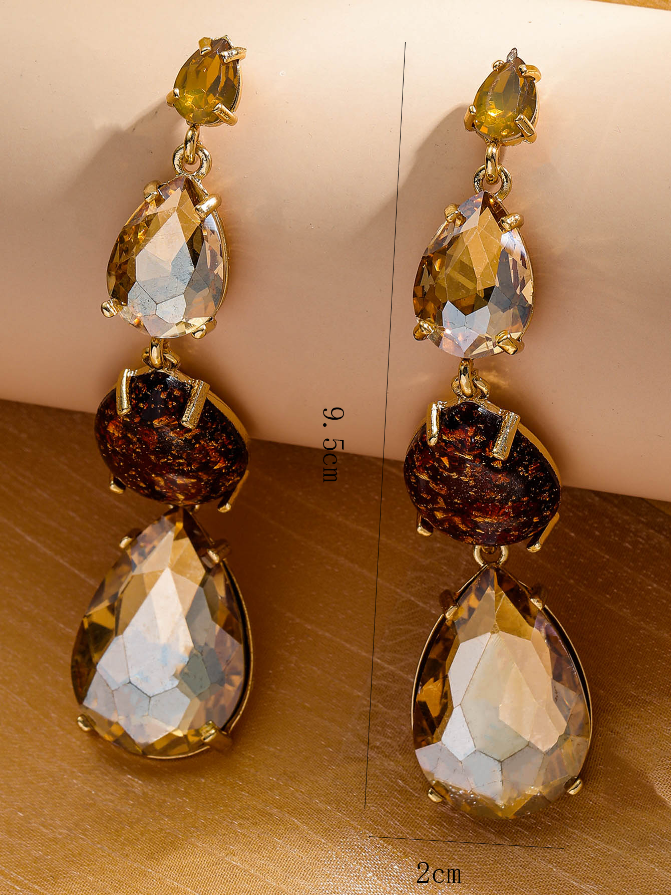 1 Pair Elegant Luxurious Water Droplets Inlay Alloy Rhinestones Gold Plated Drop Earrings display picture 8